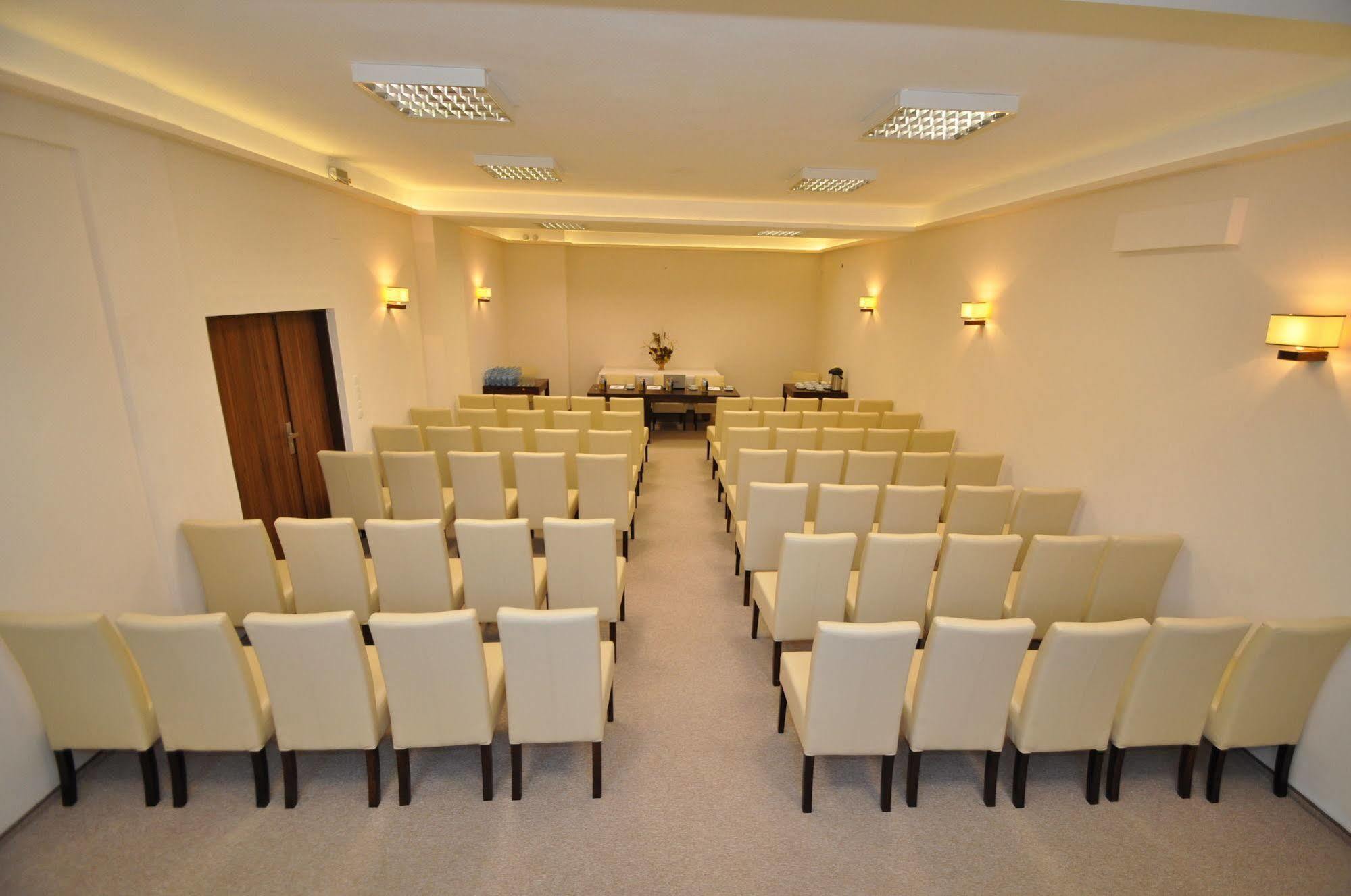 Mikołajki Hotel Santa Monica מראה חיצוני תמונה